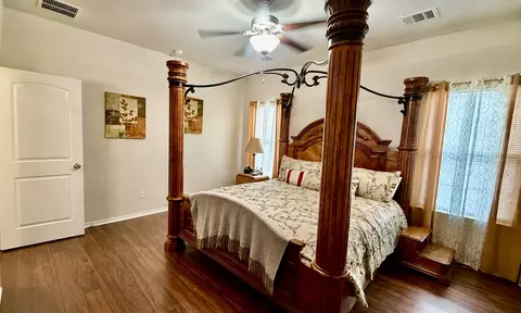 Bedroom - 18309 Windtree Ln, Elgin, TX 78621 photo 2 of 7