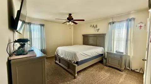 Bedroom - 18309 Windtree Ln, Elgin, TX 78621 photo 3 of 7