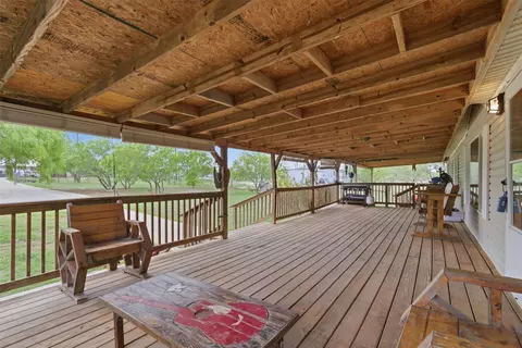 345 Morning Mist, Lockhart, TX 78644