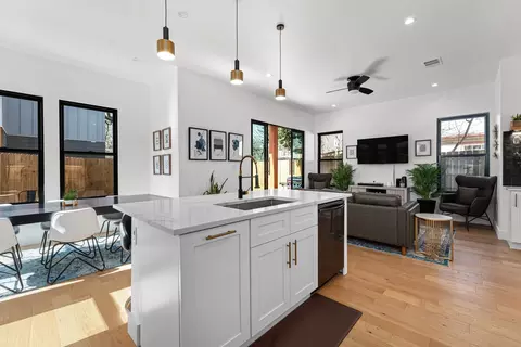 910 Tillery St #A, Austin, TX 78702