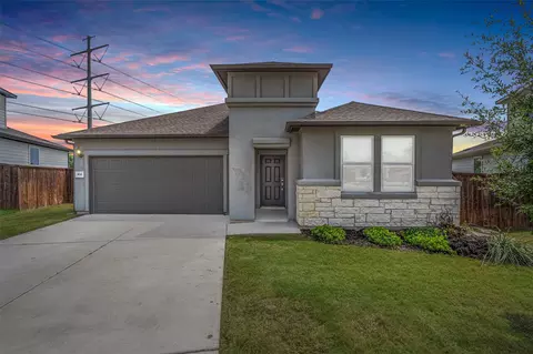 104 Stinchcomb Rd, Hutto, TX 78634