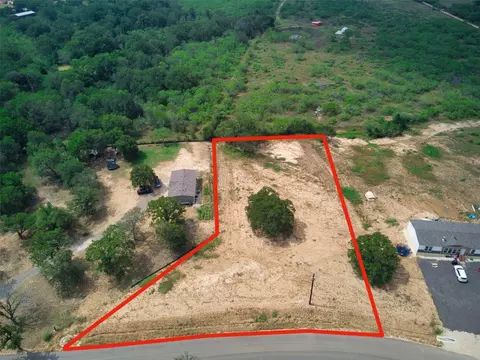 190 Romberg Rd, Dale, TX 78616