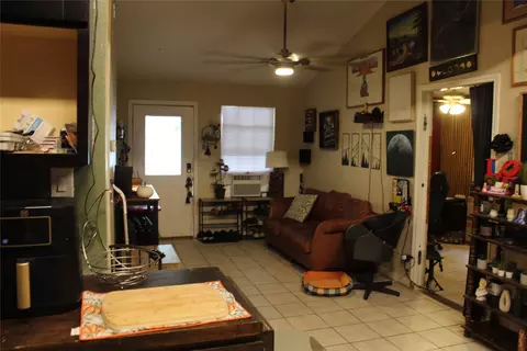 Other - 1113 Ebert Ave, Austin, TX 78721 photo 3 of 3