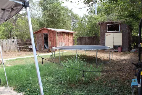 Exterior - 1113 Ebert Ave, Austin, TX 78721 photo 8 of 8