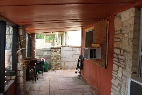 Exterior - 1113 Ebert Ave, Austin, TX 78721 photo 2 of 8