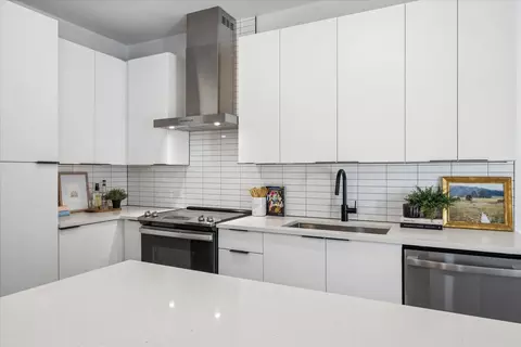 2220 Webberville Rd #216, Austin, TX 78702