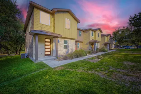 18800 Hogan Cir #107, Leander, TX 78645
