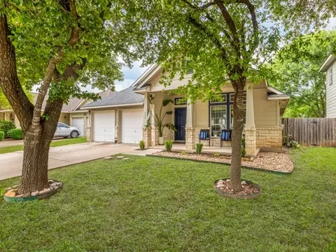 536 W Metcalfe St, Hutto, TX 78634