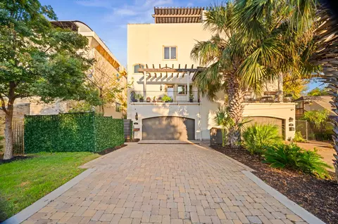 1231 Parkway #2, Austin, TX 78703