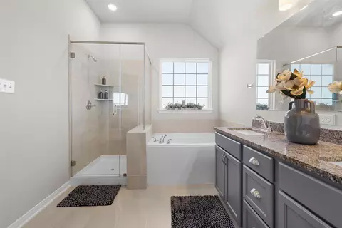 Bath - 6620 Mcgregor Loop, Killeen, TX 76549 photo 2 of 4