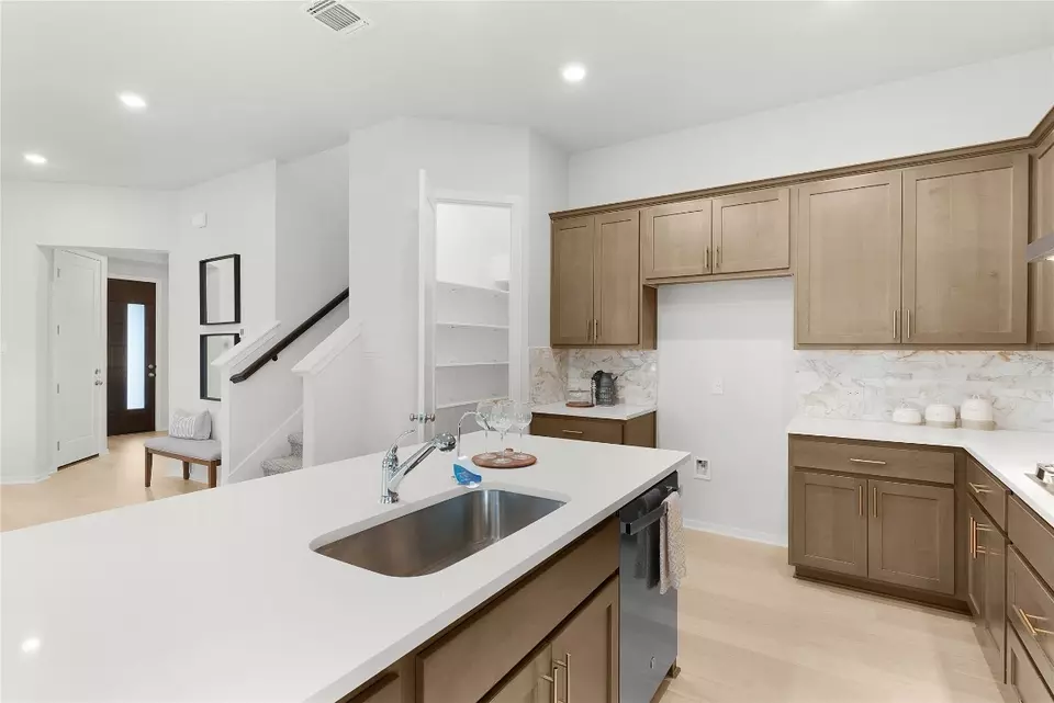 Kitchen - 2705 Sage Ranch Dr #6, Leander, TX 78641 photo 3 of 3