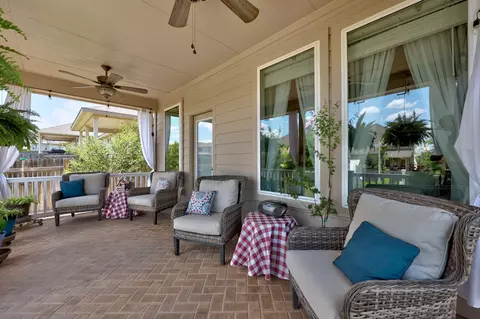 2105 Prairie Oaks Dr, Georgetown, TX 78628