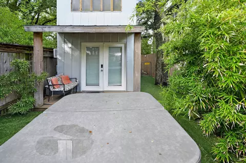 Exterior - 307 E 35th St #A, Austin, TX 78705 photo 12 of 12