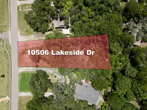 10506 Lakeside Dr, Jonestown, TX 78645