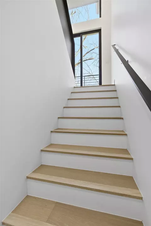 Entry Way - 5013 Rob Scott St, Austin, TX 78721 photo 5 of 5