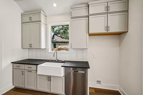 Kitchen - 134 Comfort Dr, Buda, TX 78610 photo 4 of 5