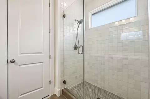 Bath - 134 Comfort Dr, Buda, TX 78610 photo 4 of 5