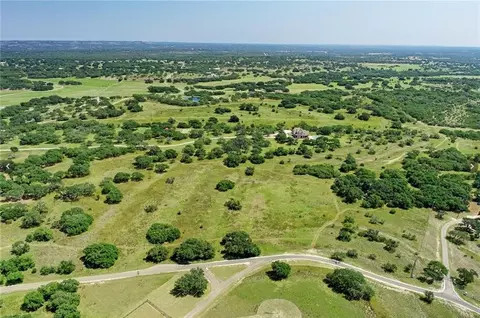 920 Crosswind Dr, Blanco, TX 78606 photo 4