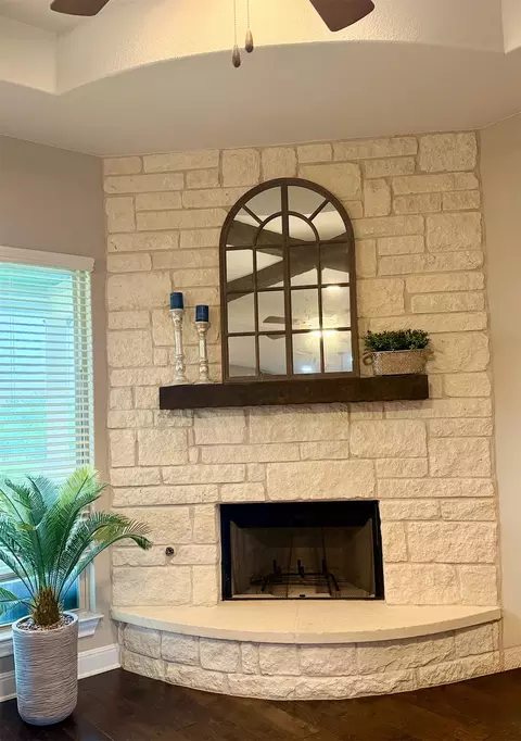 Living - 608 Brave Face St, Leander, TX 78641 photo 2 of 3