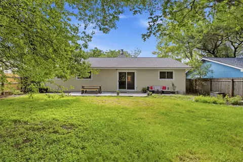 617 Blackberry Dr, Austin, TX 78745