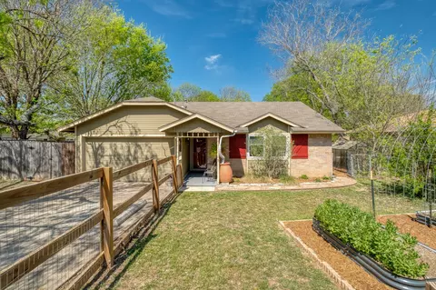 7812 Bixler Dr, Austin, TX 78744