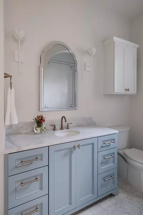 Bath - 1900 Matthews Dr, Austin, TX 78703 photo 4 of 8