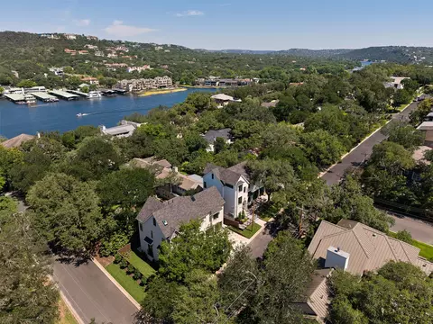 View/Area - 1900 Matthews Dr, Austin, TX 78703 photo 4 of 4