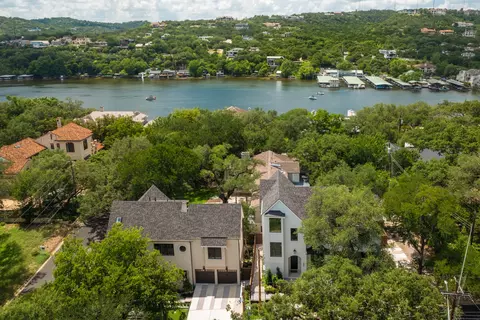 View/Area - 1900 Matthews Dr, Austin, TX 78703 photo 1 of 4