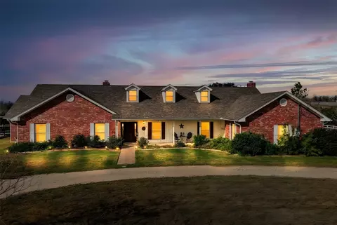 681 Leisure Ln, Cedar Creek, TX 78612