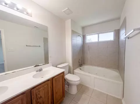 Bath - 40 Verde Ranch Loop, Leander, TX 78641 photo 1 of 5