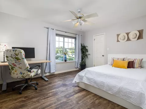 Bedroom - 2807 Declaration Cir, Lago Vista, TX 78645 photo 2 of 2