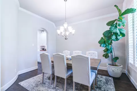 Dining - 613 East Frk, Webster, TX 77598 photo 2 of 2