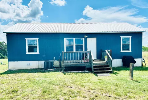 136 Fm 2239 Rd, Paige, TX 78659