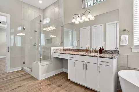 Bath - 632 Asher Ct, Leander, TX 78641 photo 3 of 6