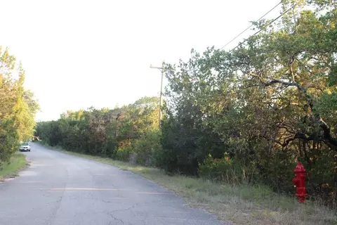 8008 Chestnut Cv, Lago Vista, TX 78645