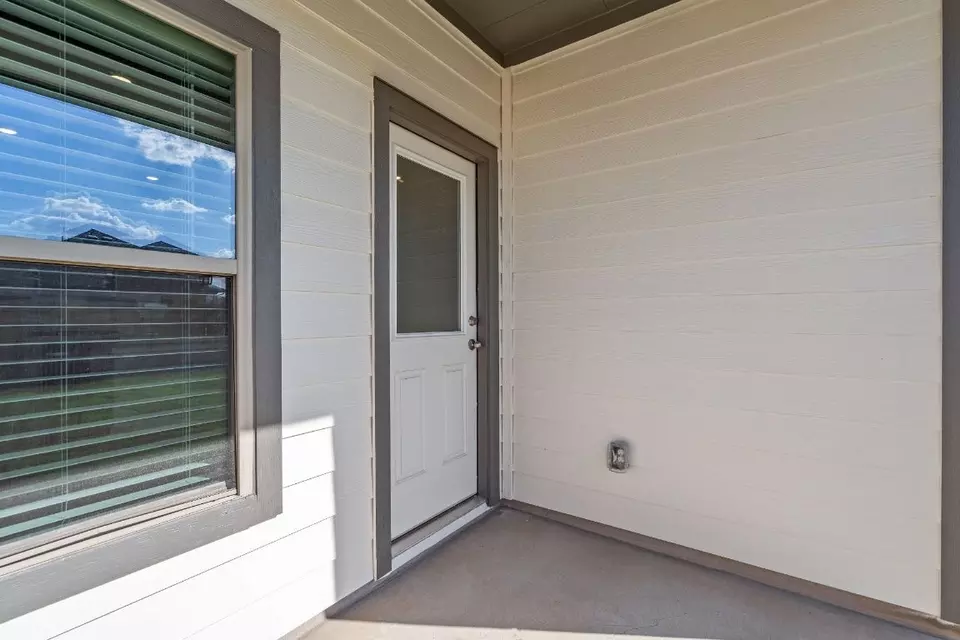 Exterior - 136 Ayres Horn, Cedar Creek, TX 78612 photo 3 of 5