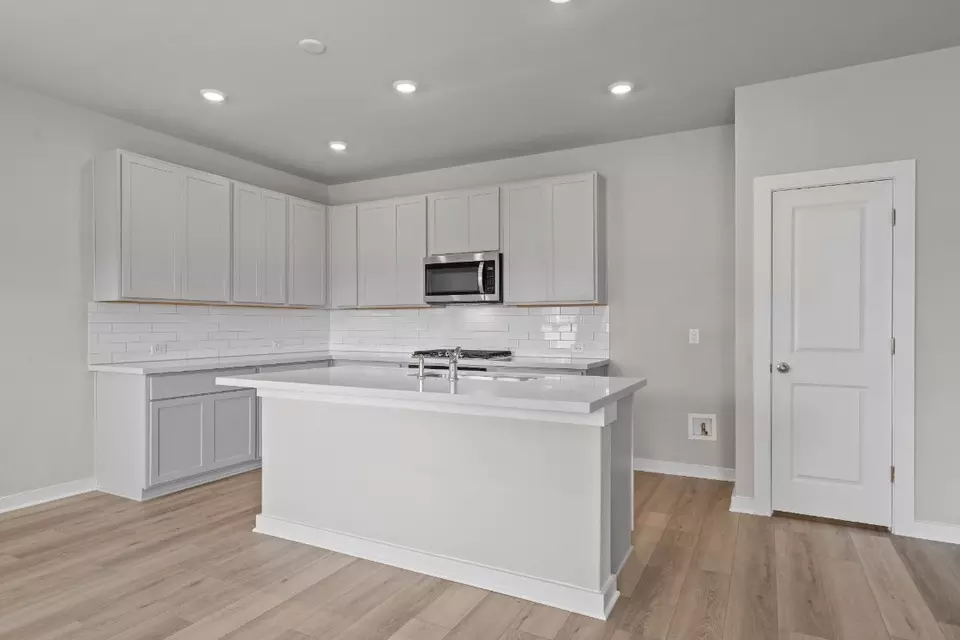 Kitchen - 136 Ayres Horn, Cedar Creek, TX 78612 photo 2 of 4