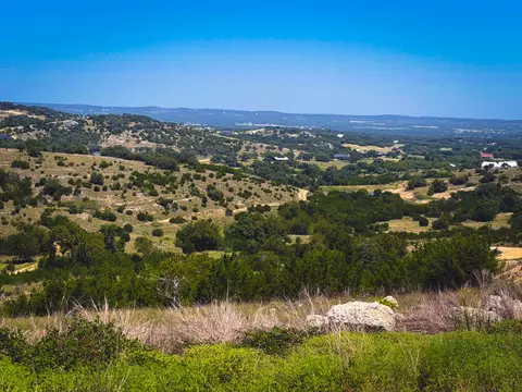 151 Falling Oak Dr, Blanco, TX 78606 photo 28