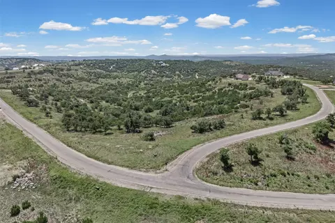 151 Falling Oak Dr, Blanco, TX 78606 photo 8