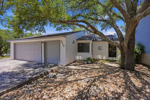 212 Overlook Ct, Wimberley, TX 78676