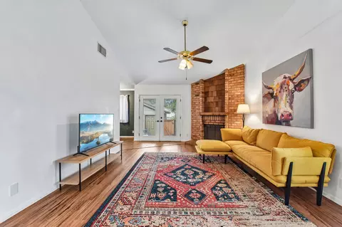1413 W Braker Ln #B, Austin, TX 78758