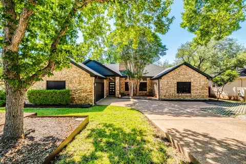 107 Copperleaf Rd, Lakeway, TX 78734