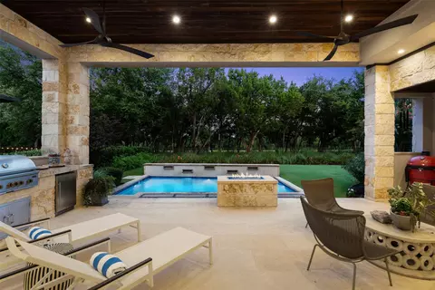 Exterior - 8317 Carranzo Dr, Austin, TX 78735 photo 1 of 4