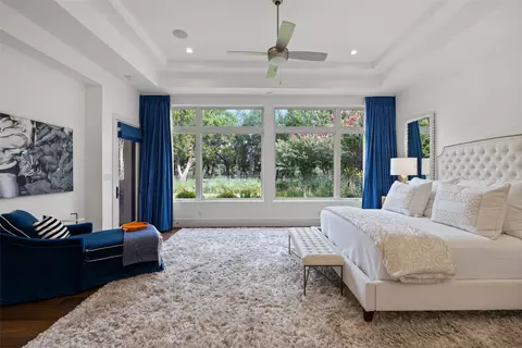 Bedroom - 8317 Carranzo Dr, Austin, TX 78735 photo 3 of 6