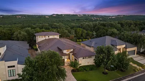 View/Area - 8317 Carranzo Dr, Austin, TX 78735 photo 2 of 2