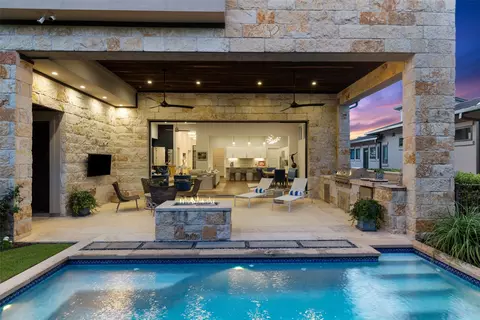8317 Carranzo Dr, Austin, TX 78735