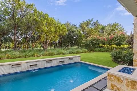 Exterior - 8317 Carranzo Dr, Austin, TX 78735 photo 3 of 4