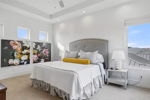 Bedroom - 8317 Carranzo Dr, Austin, TX 78735 photo 5 of 6