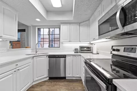 Kitchen - 11310 Spicewood Club Dr #21, Austin, TX 78750 photo 1 of 1