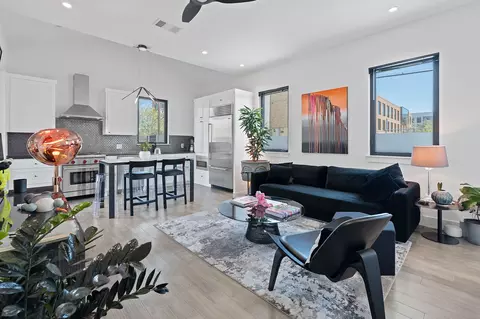 308 Onion St, Austin, TX 78702